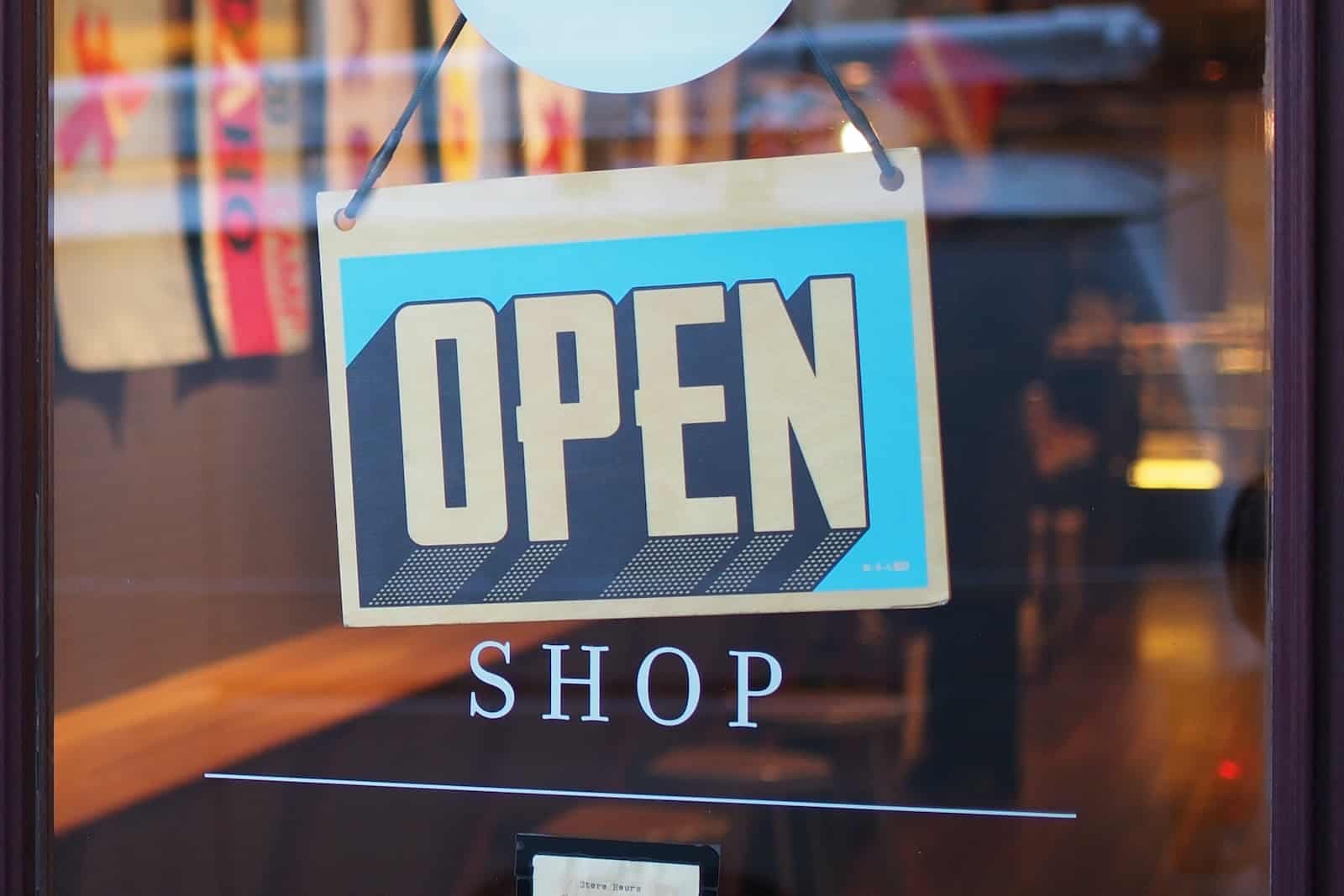 Shops, Restaurants and Leisure