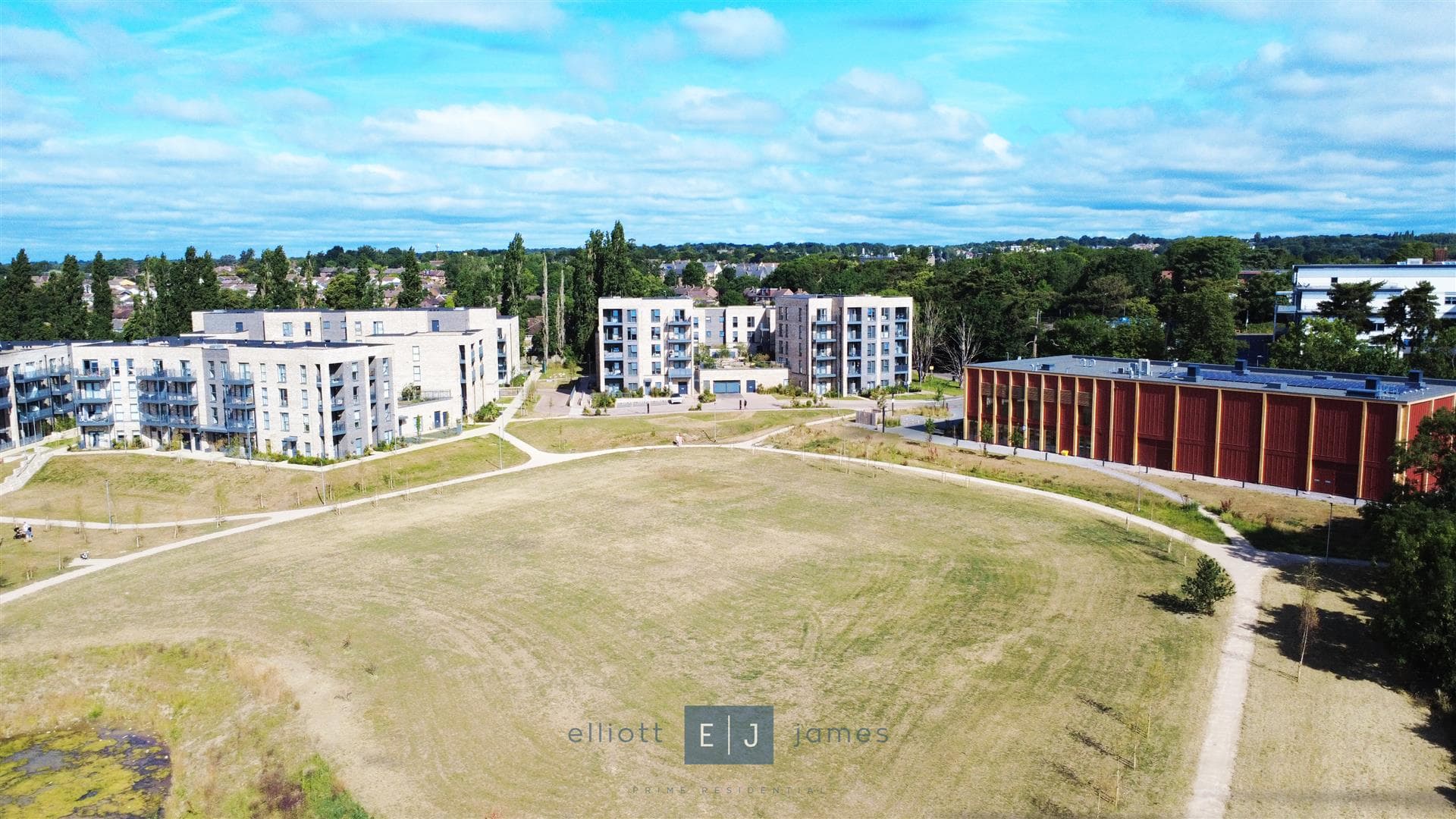Luctons Close, Loughton