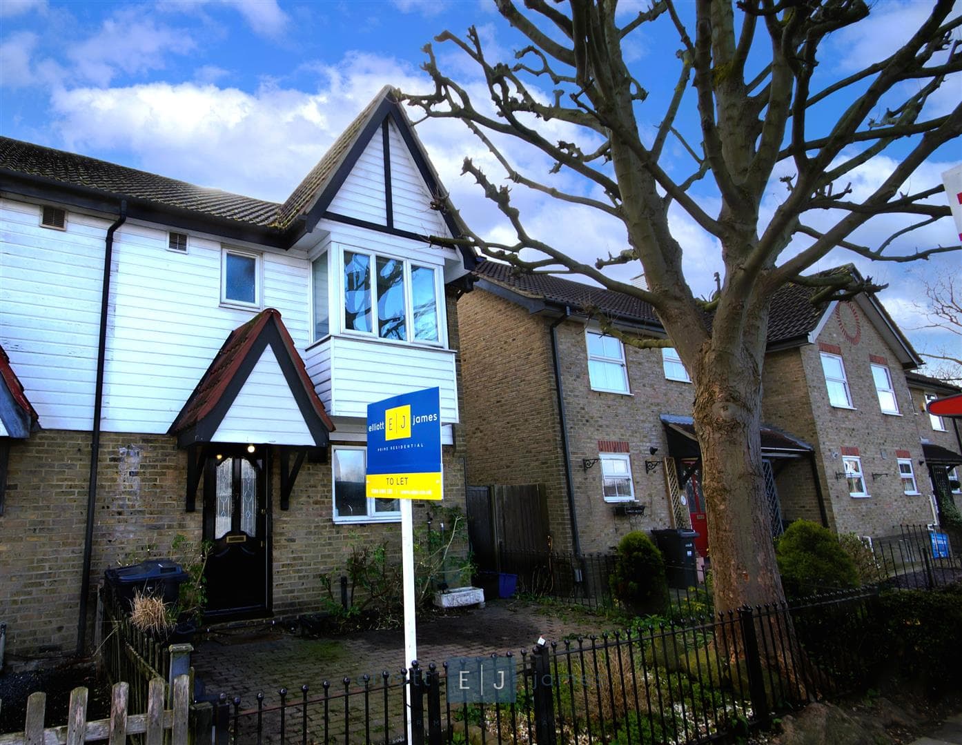 Roding Lane North, Woodford Green