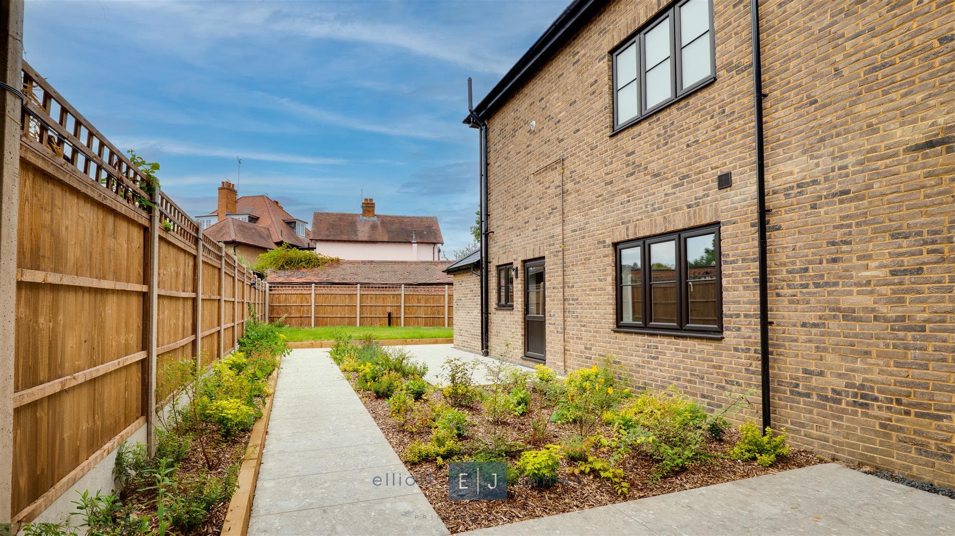 Freya Lodge, Loughton