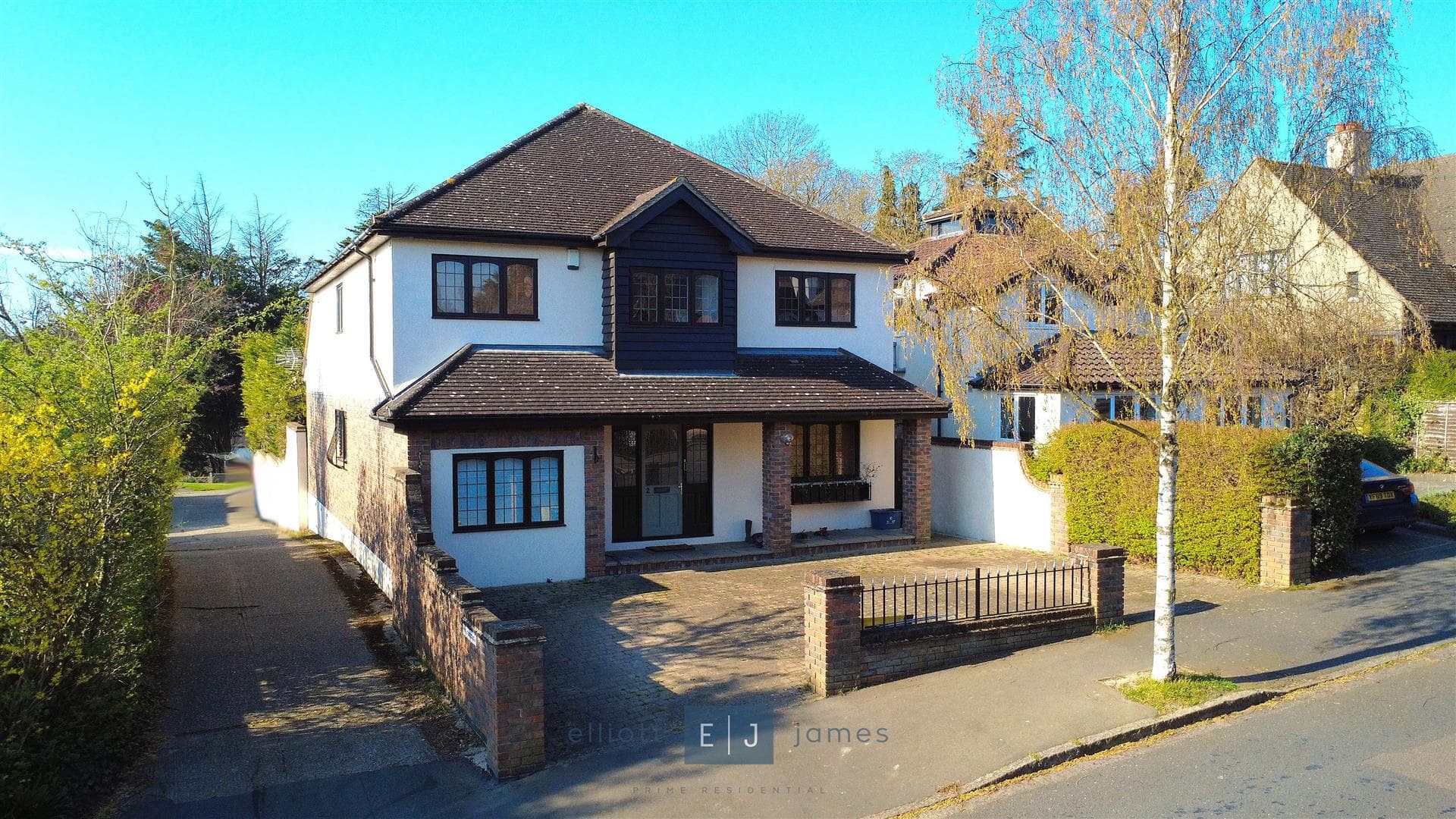 Luctons Avenue, Buckhurst Hill