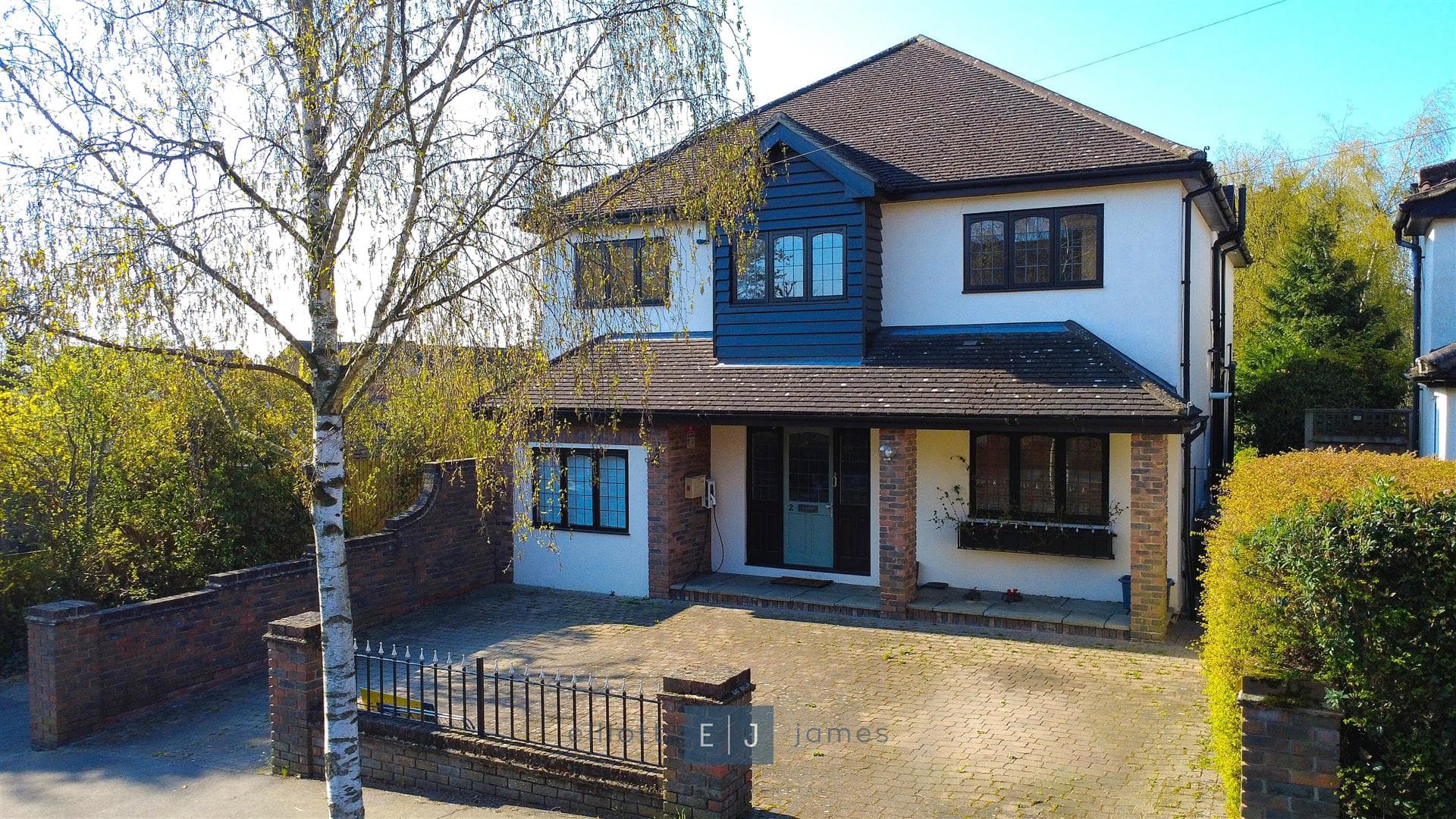 Luctons Avenue, Buckhurst Hill