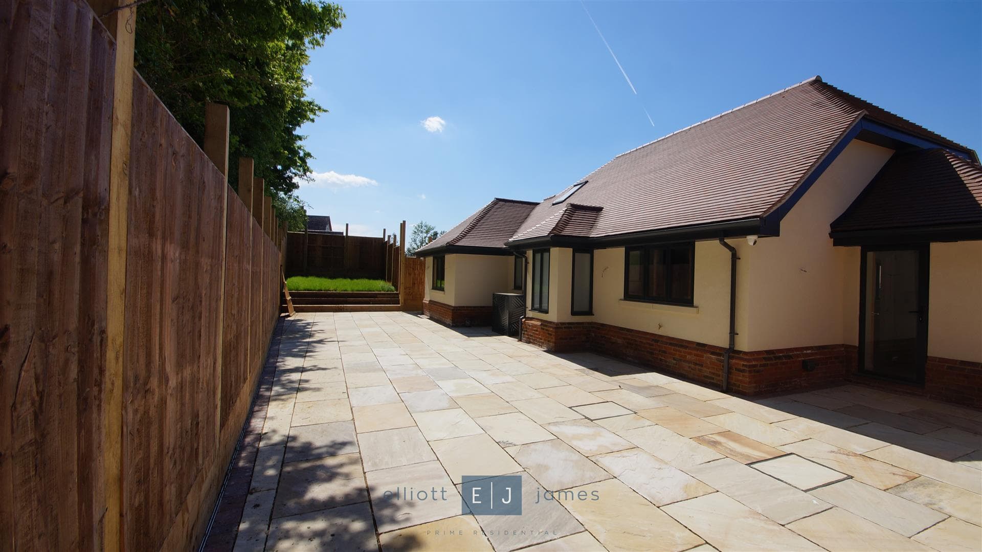 Manor Farm, Mott Street, High Beech