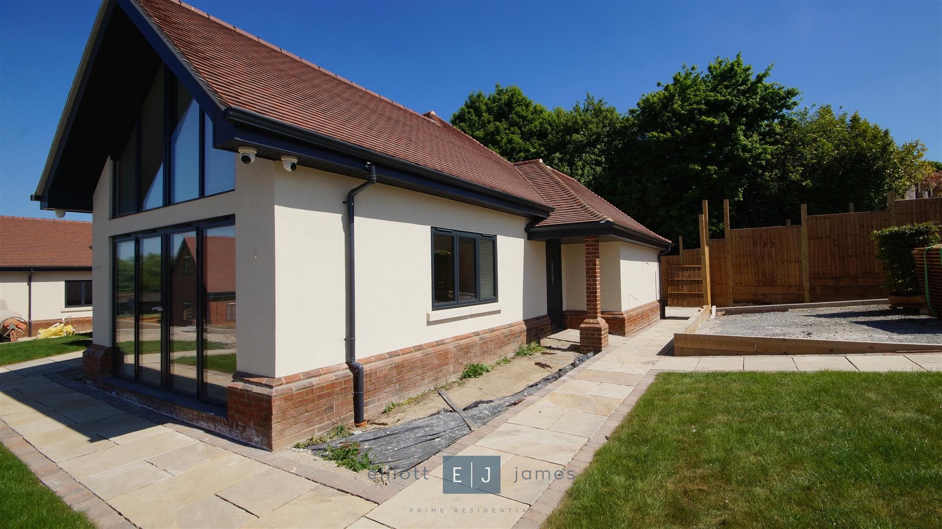 Manor Farm, Mott Street, High Beech