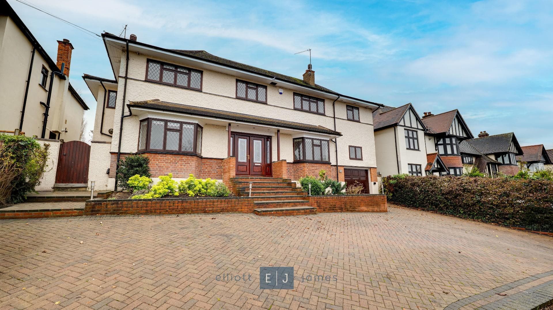 Spring Grove, Loughton