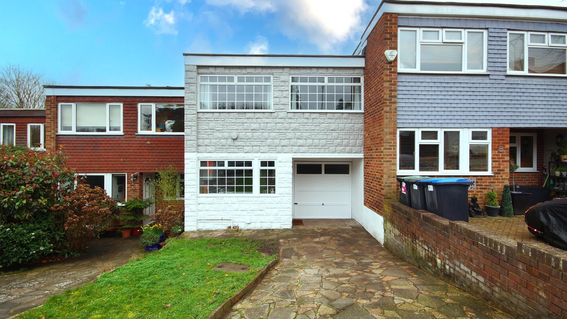 Monkchester Close, Loughton