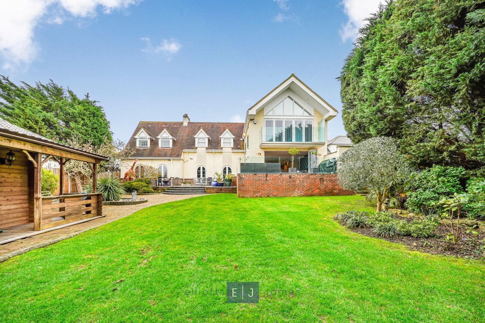 Tycehurst Hill, Loughton