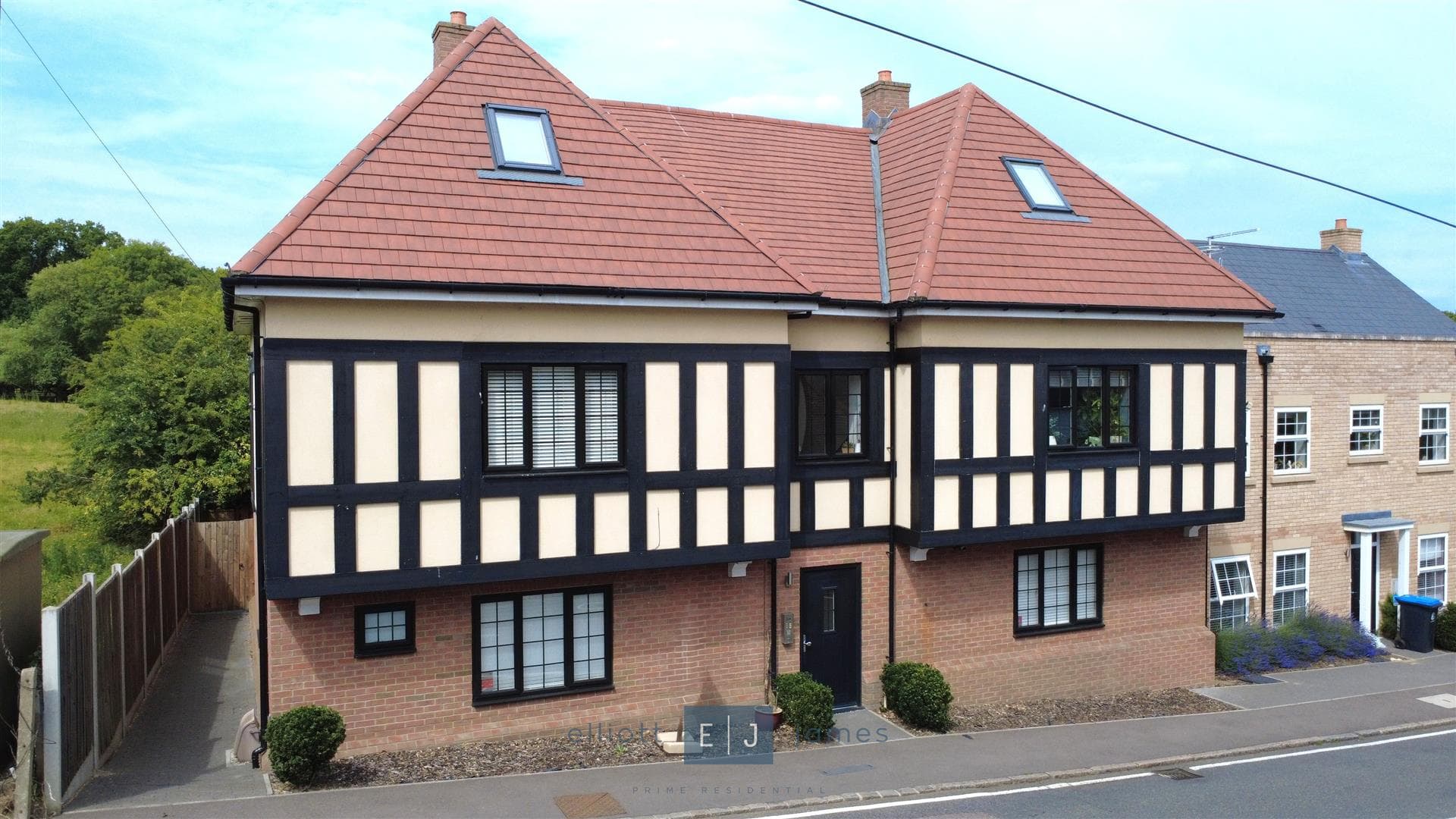 Chestnut Mews, Coppice Row, Theydon Bois
